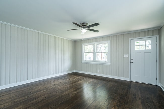 Photo - 504 N Maple St Unit A