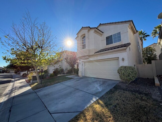 Photo - Gorgeous 3BED / 2.5 BATH home located in the gated community of Peccole Ranch!