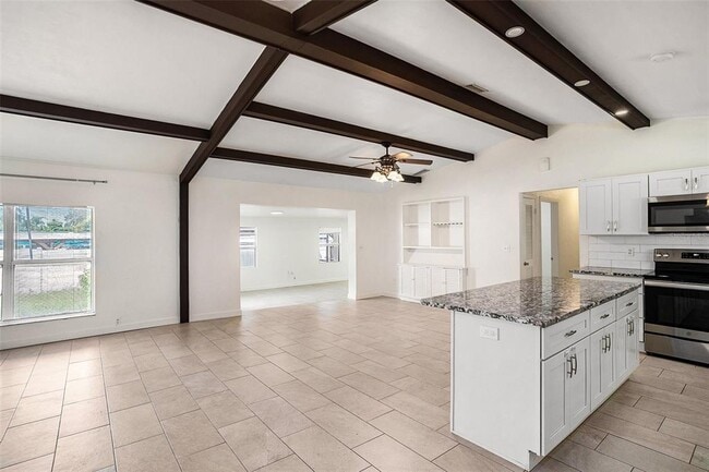 Photo - 1640 Picardy Cir