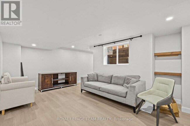 Photo - 1288 Plante Dr