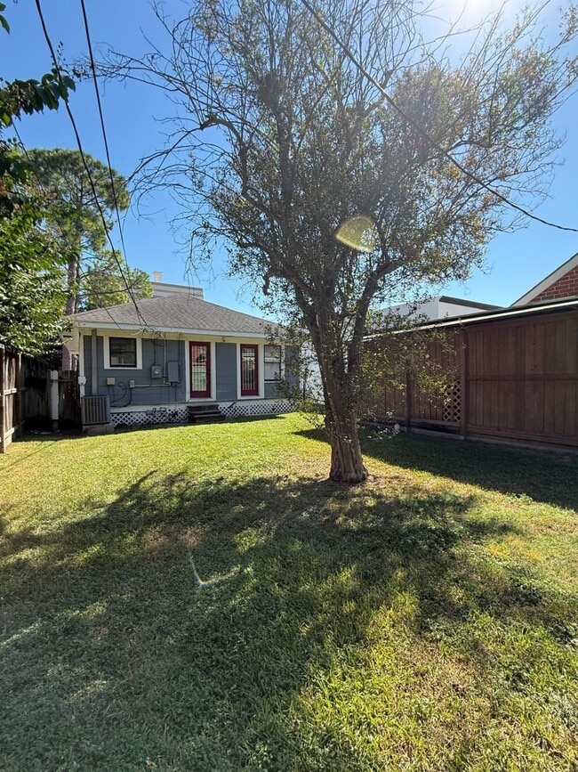 Photo - 1103 Harvard St