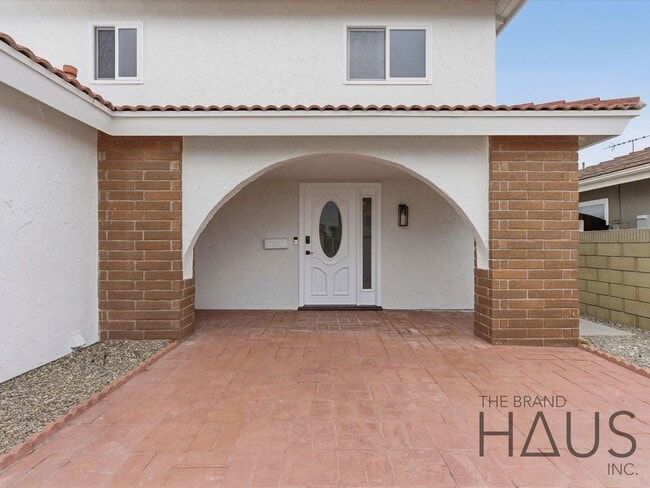 Photo - Newly Remodeled Huntington Beach Home with Brand-New AC & Premium Finishes