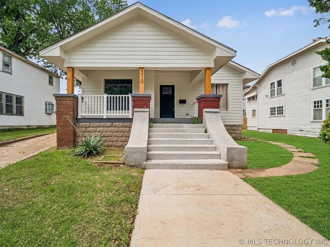 Building Photo - 310 N Rosedale Ave