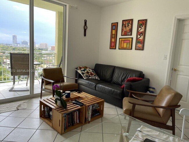 Photo - 3500 Coral Wy Unit 1413