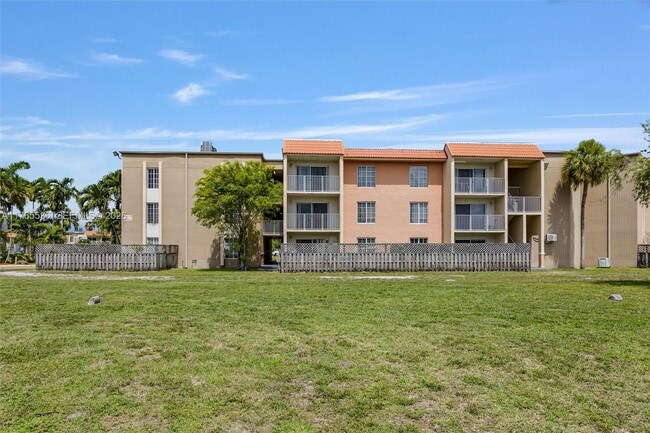 Photo - 4920 NW 79th Ave Unit 309