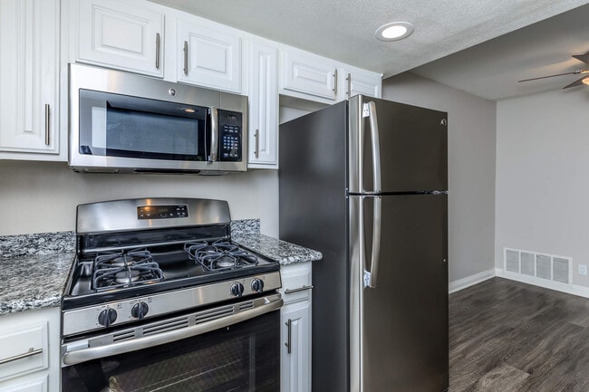 StoneCreek Apartment Homes