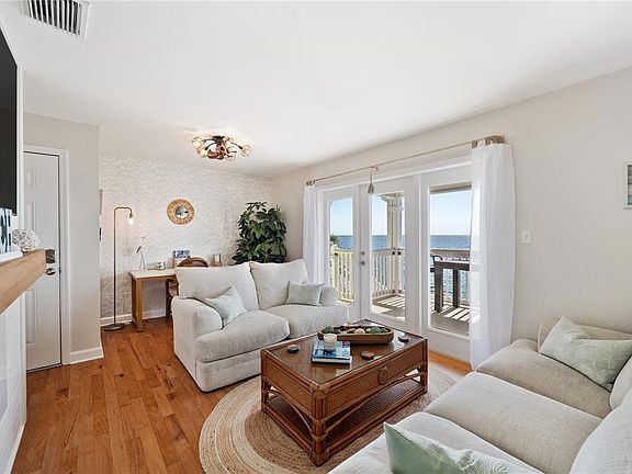 Photo - 5102 Coquina Key Dr SE