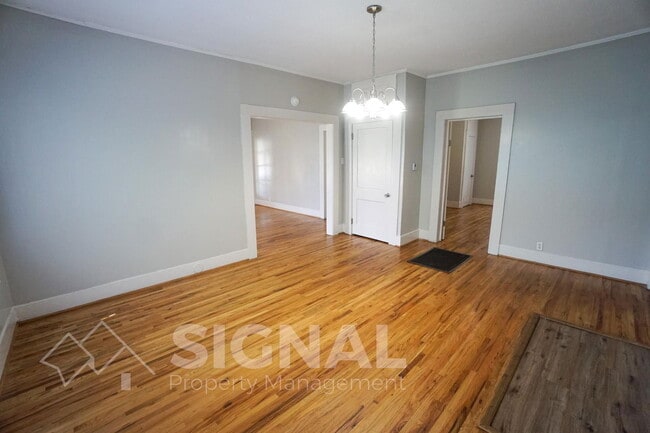 Photo - 4335 Jackson St