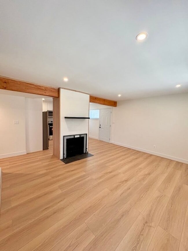 Photo - 6007 Crawford Dr