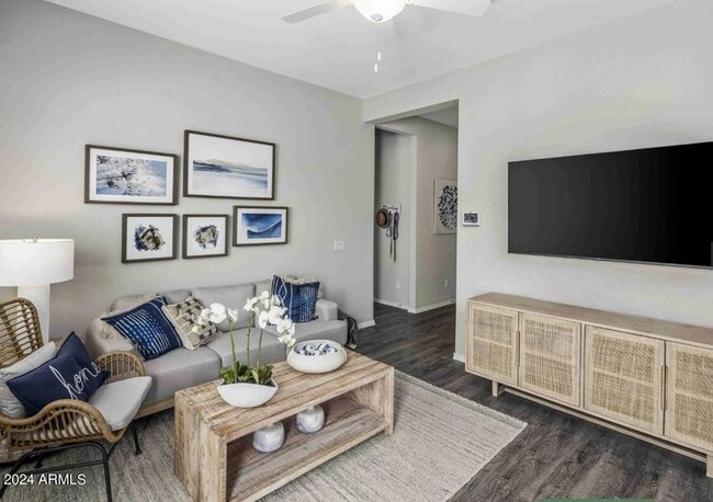 Photo - 12065 N 168th Ln Unidad 1