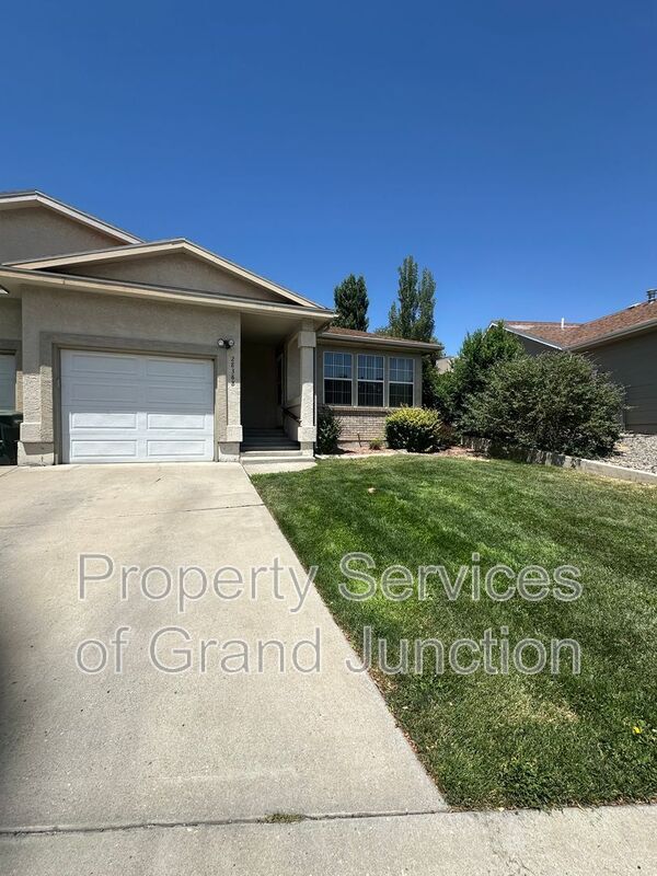 2838 Grand Falls Cir Unit B