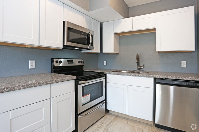 Don Carlos Apartments - Don Carlos Apartments