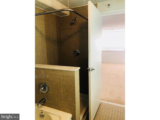 Photo - 2300 Walnut St Condo Unit 0B-704