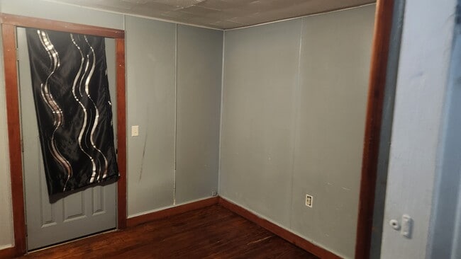 Photo - 105 Cedar St