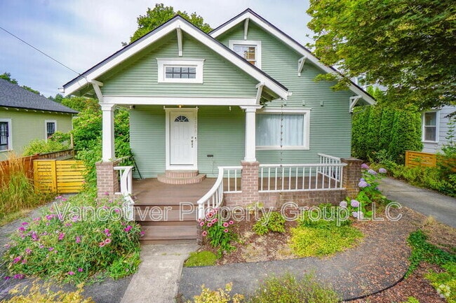 Building Photo - 2308 Harney St Rental