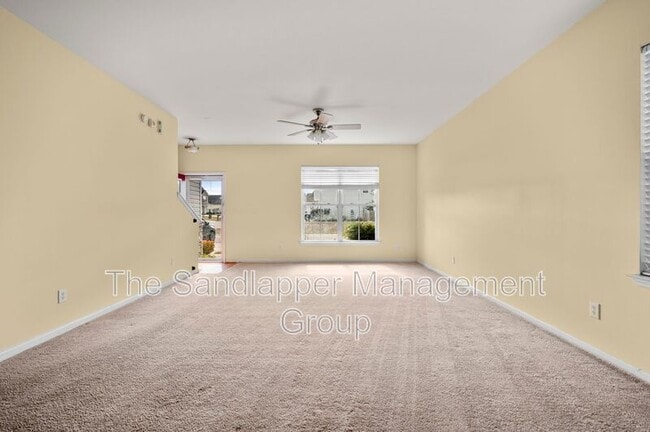 Photo - 217 Meadow Wood Rd