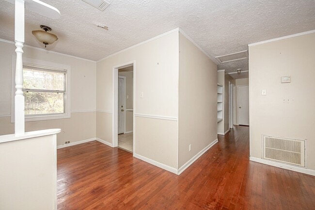 Photo - For Rent – 3 Bedroom, 1 Bath Home in Pasca...