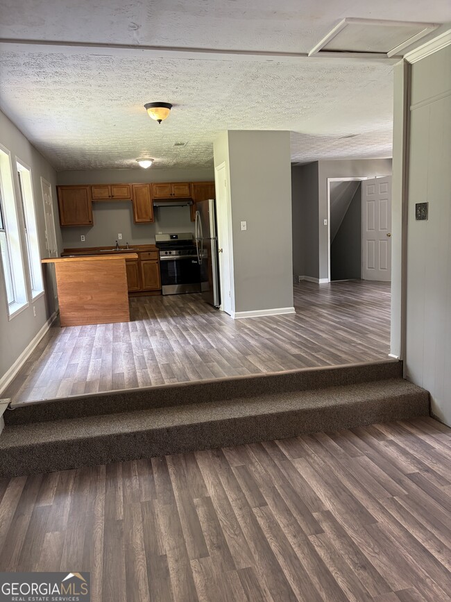 Photo - 531 Carithers Rd