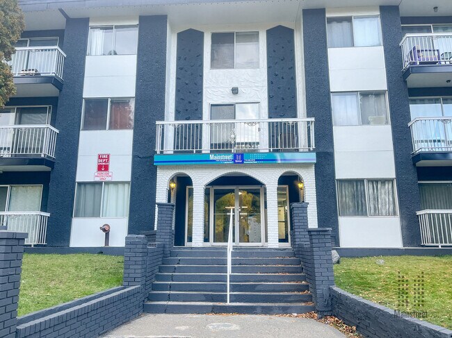 Photo - Queensway Place Apartments