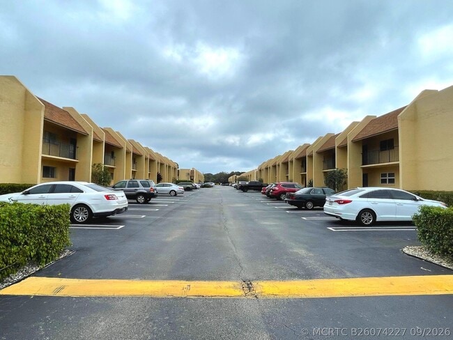 Photo - 2805 SW 22nd Ave Unit 2070