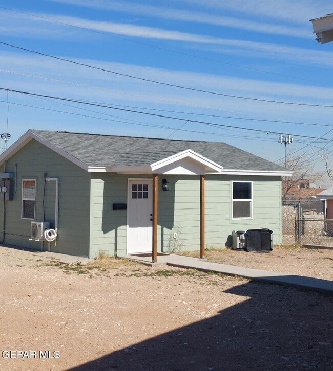 Building Photo - 3401 Polk Ave Unit REAR APT