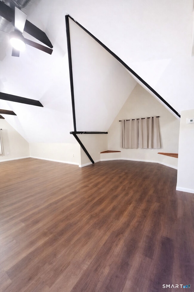 Photo - 33 Fair St Unit 3