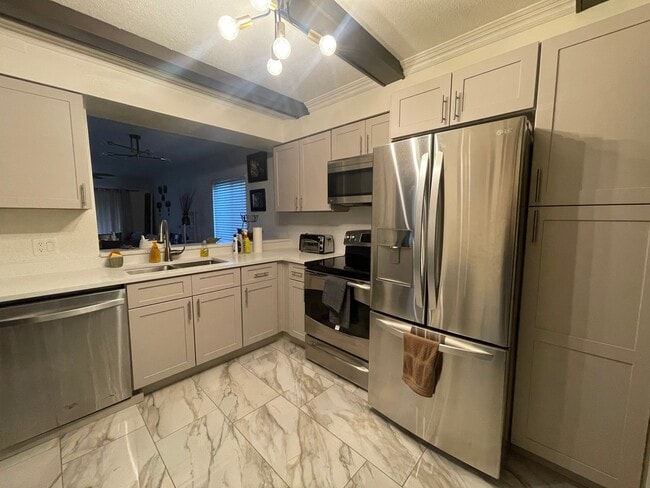 Photo - 4410 White Pine Ave