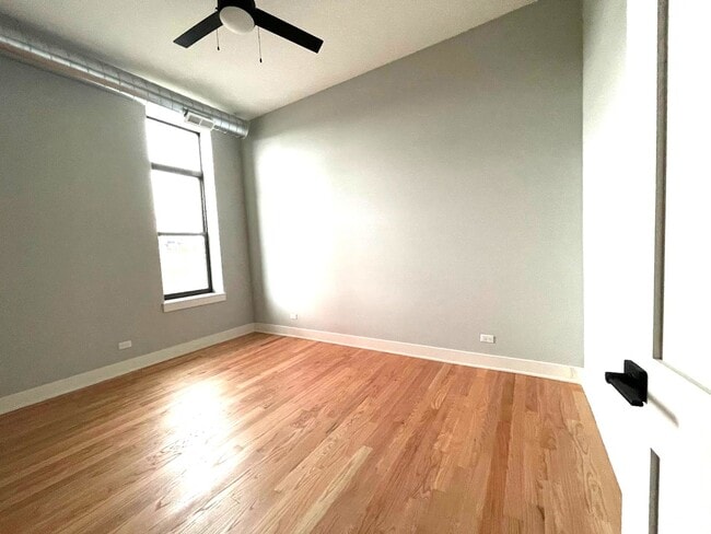 Photo - 2929 S Broad St