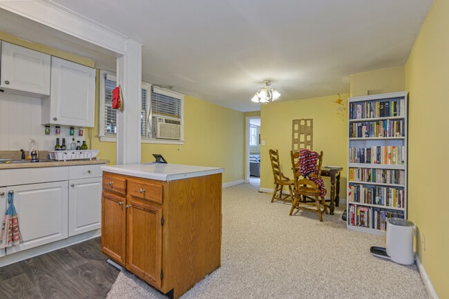 Photo - 1377 Scott Blvd