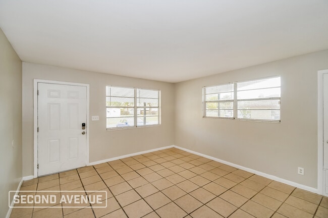 Photo - 4508 Tango Ln W