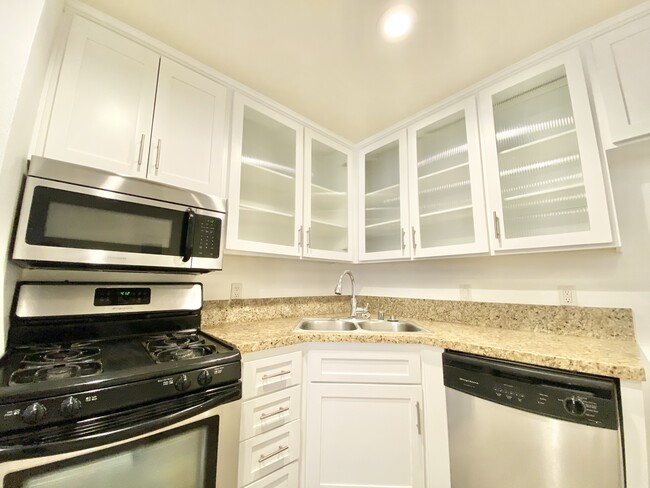 Photo - 649 Ridgeley Dr Apartment Unit 209A