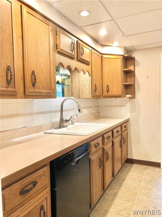 Photo - 200 Koenig Rd