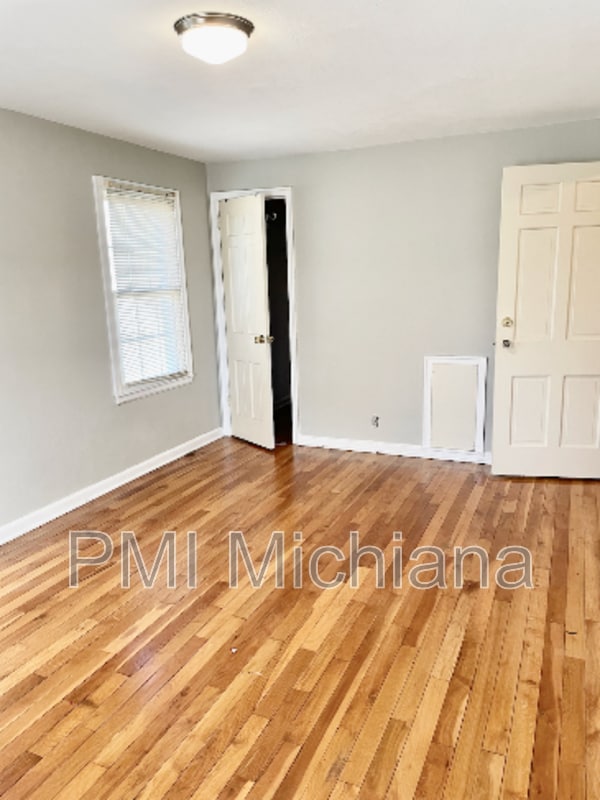 Photo - 1311 E Monroe St