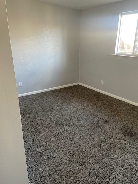 3138 W Dakota Ave