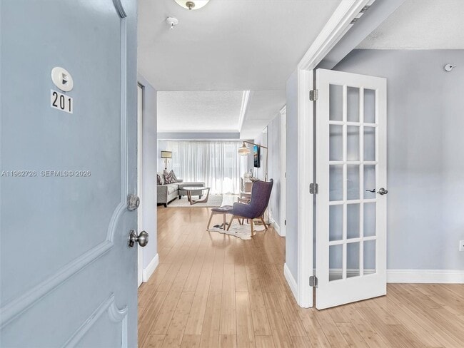 Photo - 1345 West Ave Unit 201