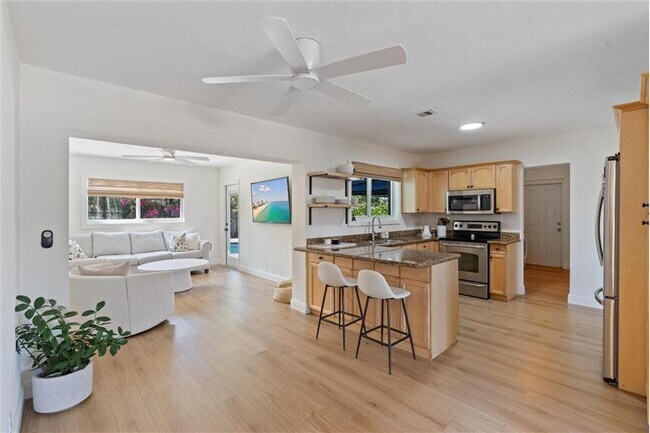 Photo - 4921 NE 23rd Ave