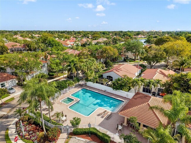 Photo - 876 Garnet Cir