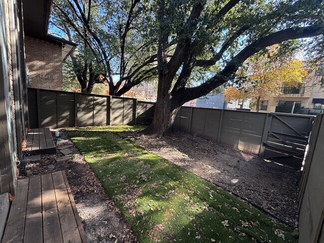 Building Photo - 108-E Eden at Avondale Unit 108-E