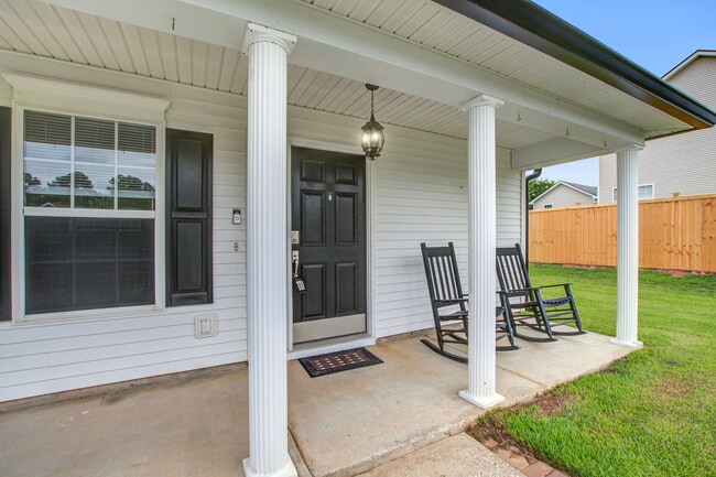 Photo - 202 Seneca River Dr
