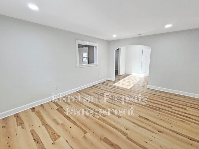 Photo - 8 E Sable Ct