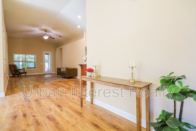 Photo - 96 Benton Blvd