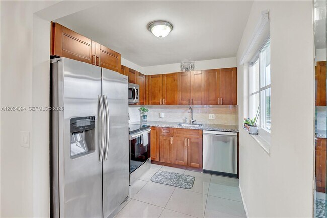 Photo - 150 SW 134th Way Unit 304R