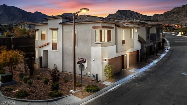 Building Photo - 633 Infinity Rdg St