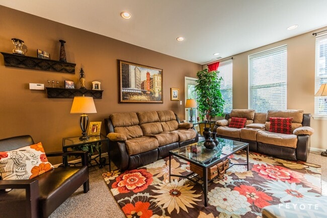 Photo - 1225 N Orleans St Unit 502