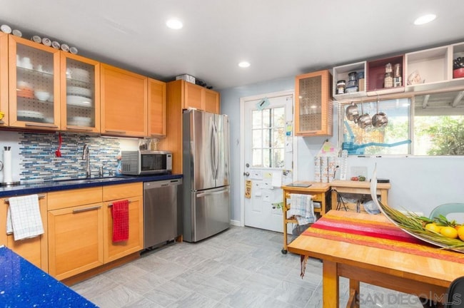 Photo - 5023 63rd St