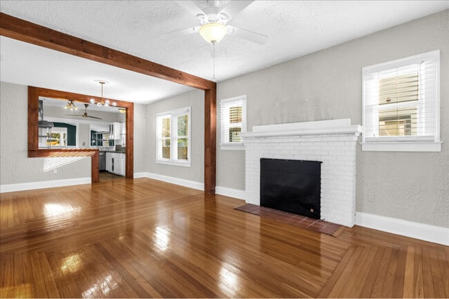 Photo - 1633 E Concord St