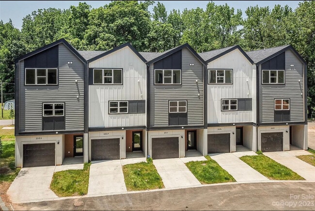 Photo - 2015 Mincey St