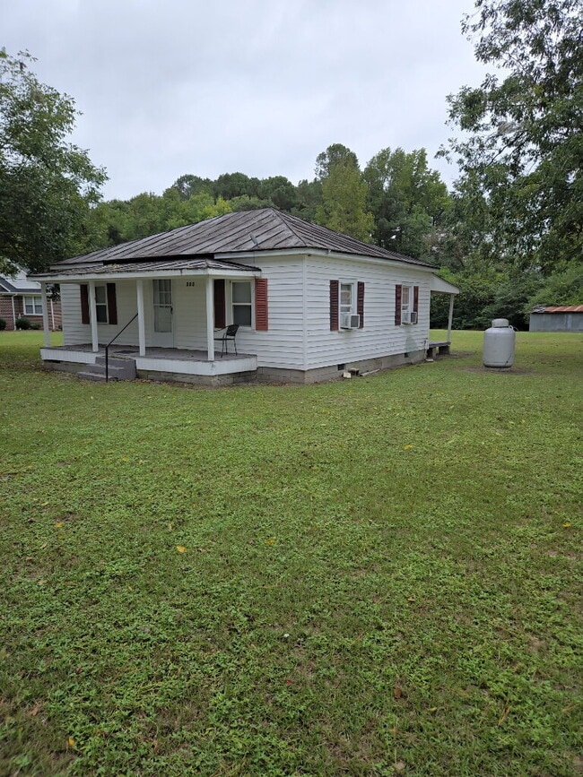 114 Tobie Mercer Ln