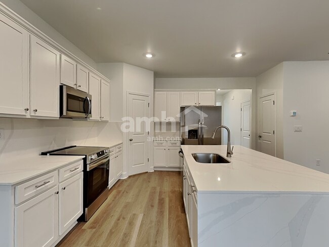 Photo - 1419 Aquamarine Dr