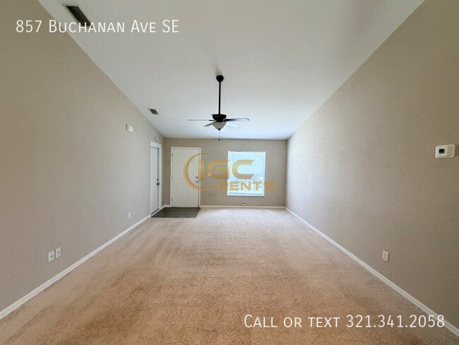 Photo - 857 Buchanan Ave SE